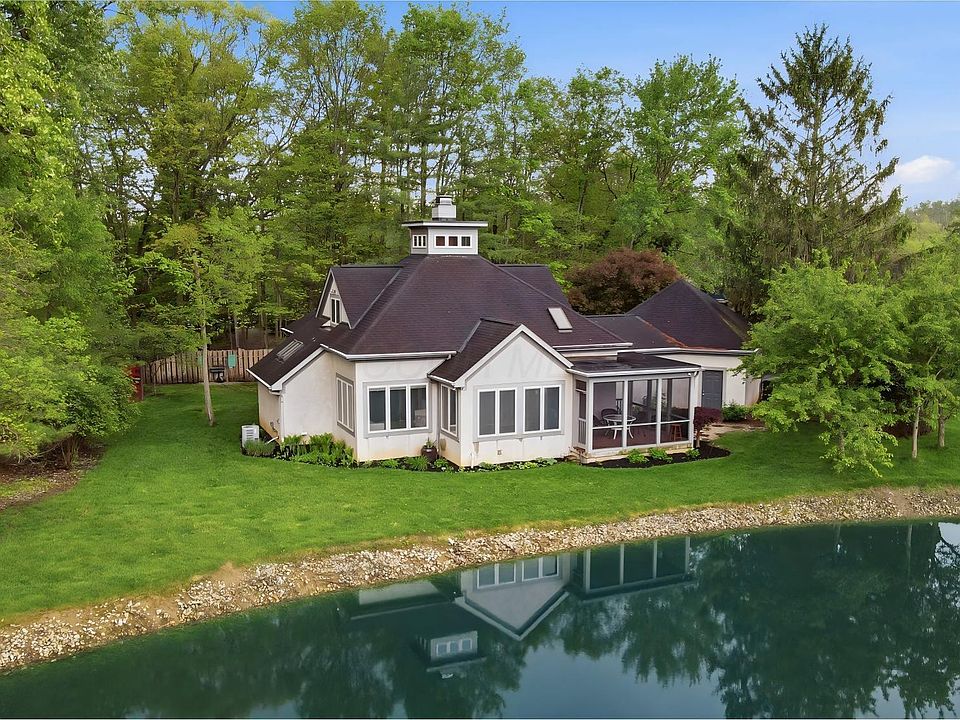 1st image of 52 Beech Ridge Dr