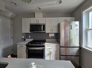 601 44th St NE, Washington, DC 20019