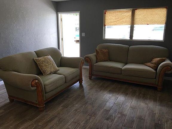 5th image of 2334 Dora St