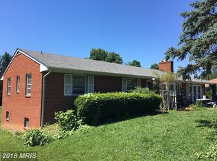 8104 Cambridge Dr, Frederick, MD 21704