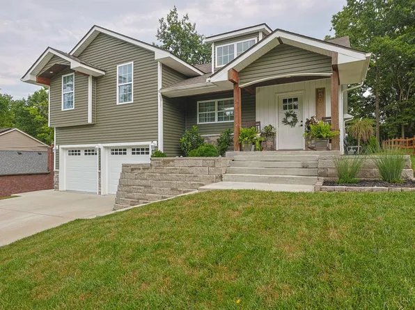 1698 Fieldcrest Dr, Lawrenceburg, IN 47025