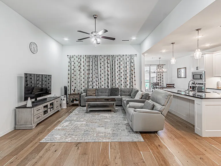 3508 Crescent Ln — Photo 10