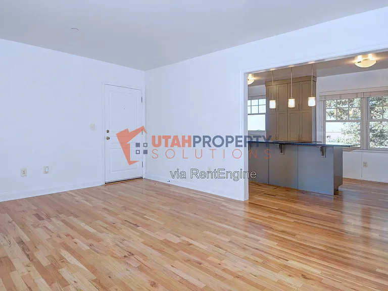 61 N T St #6 — Photo 7