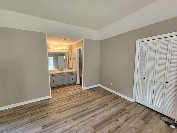 4th image of 8912 Twelve Oaks Dr