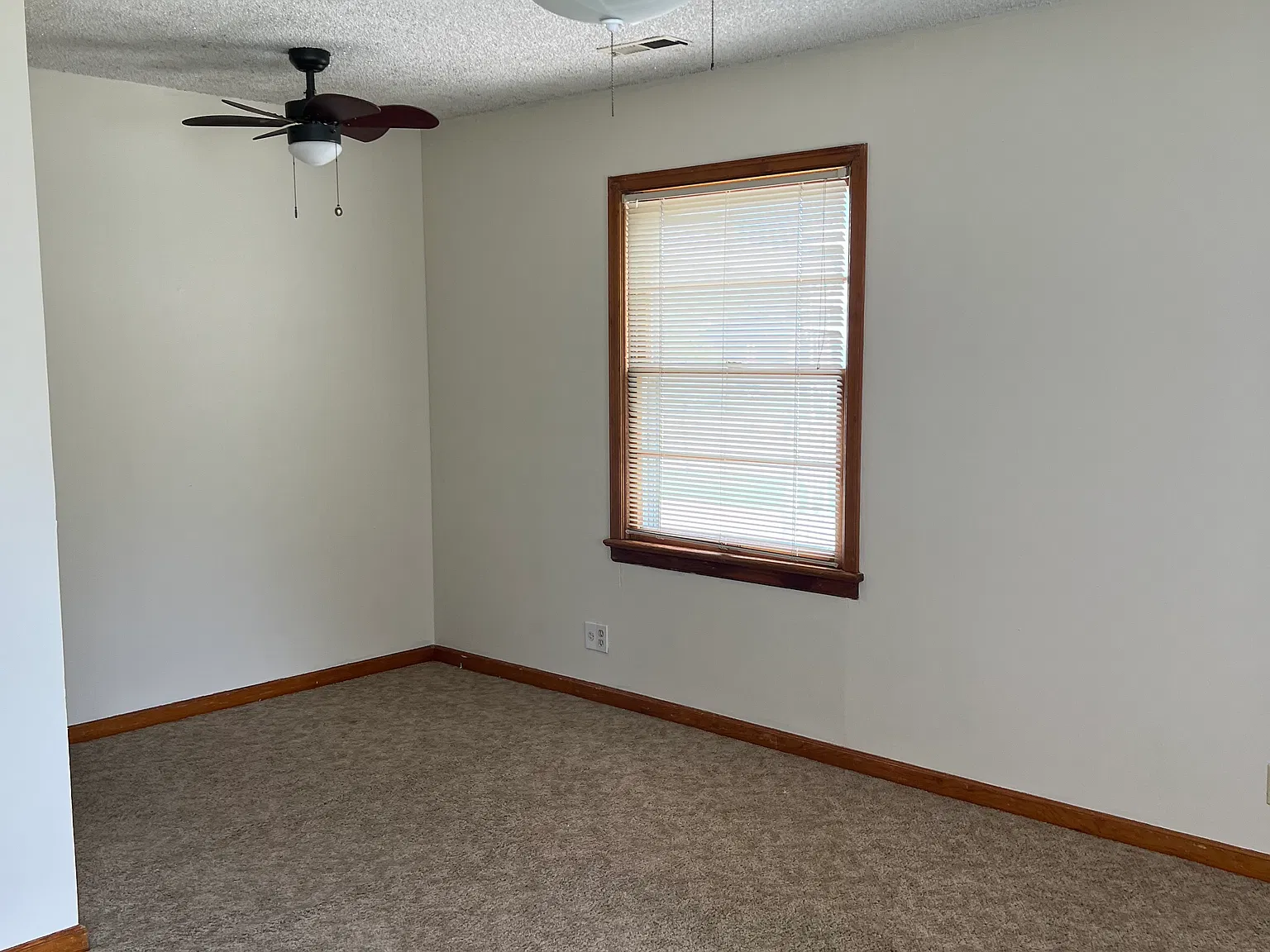 3 bed, 1089 sqft, $1,200 — Photo 3