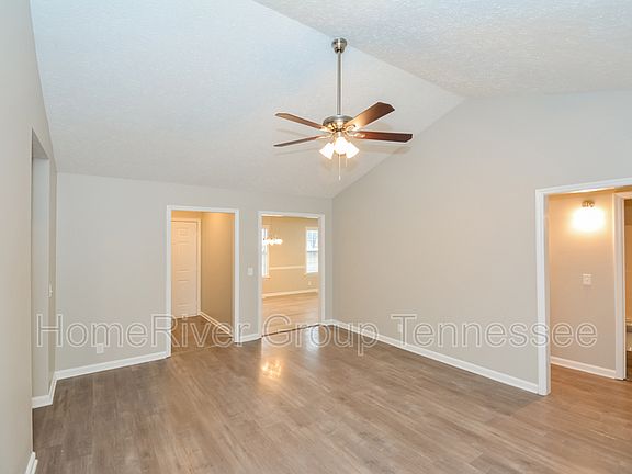 3rd image of 3637 Lake Towne Dr
