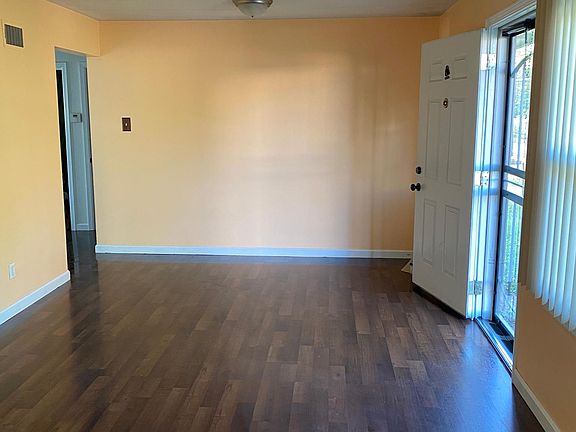 3rd image of 243 Redmond Ave