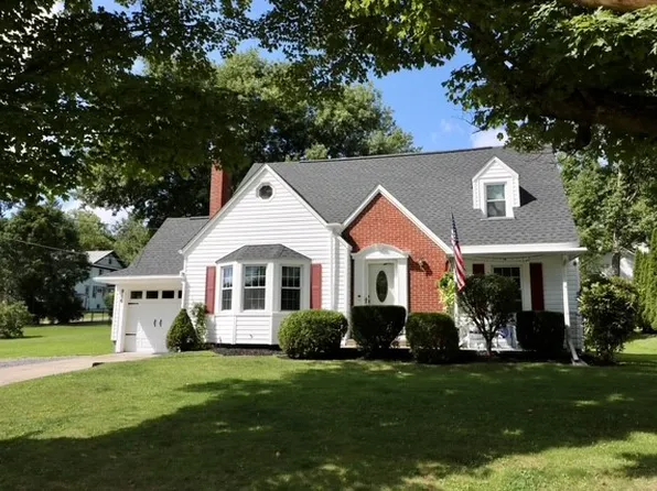 916 W Water St, Smethport, PA 16749