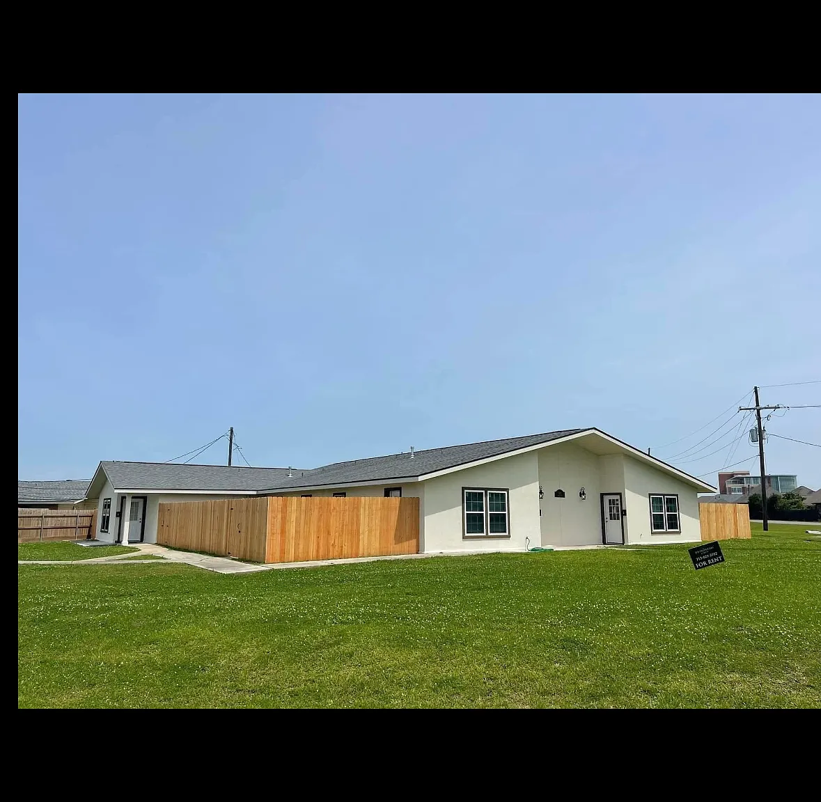 3 bed, $1,800 — Photo 2