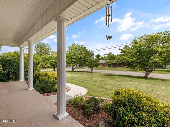 4th image of 7621 Temple Acres Dr