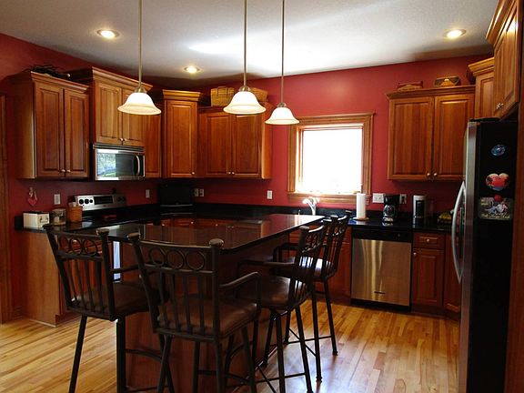 2nd image of 36548 Deerfield Dr