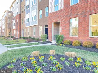 42589 Burbank Ter, Sterling, VA 20166