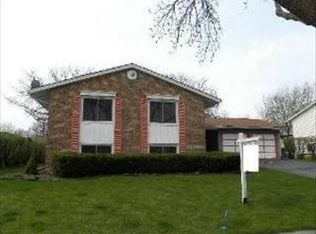 704 Oklahoma Way, Elk Grove Village, IL 60007