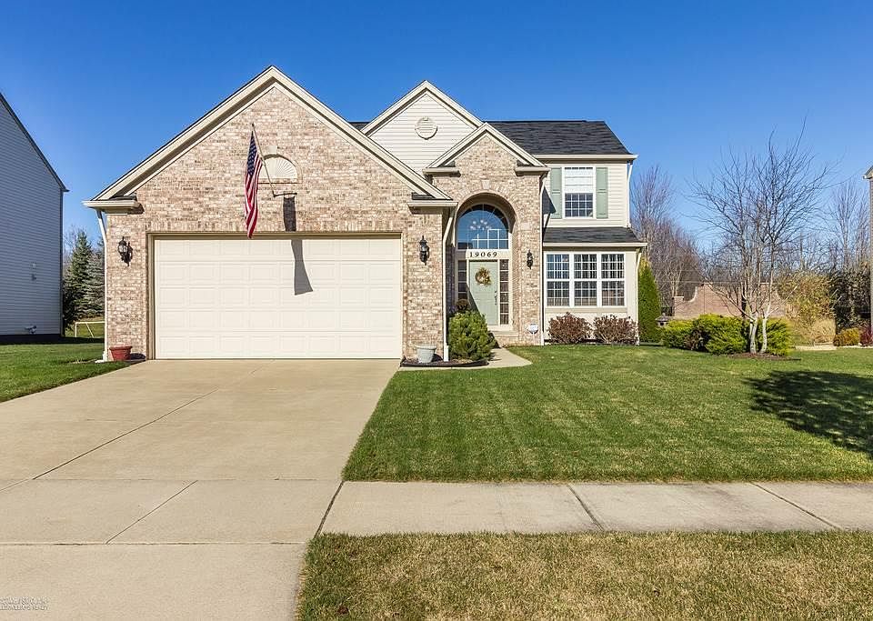 1st image of 19069 Gearhart Dr