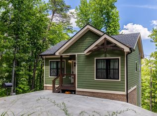 3370 Priscilla Heights Ln, Sevierville, TN 37862