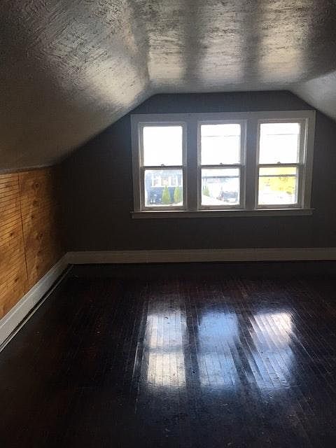 BEDROOM #1