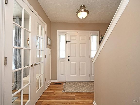 4th image of 715 Holland Ct