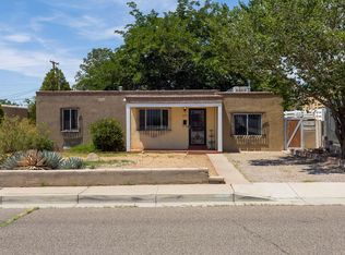 529 Grove St NE, Albuquerque, NM 87108