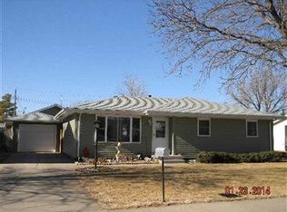 202 S Allen Ave, North Platte, NE 69101
