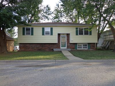 603 E Ottawa St, Paola, KS, 66071