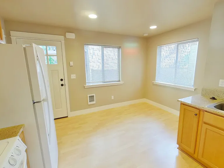 1551 Mill St — Photo 4