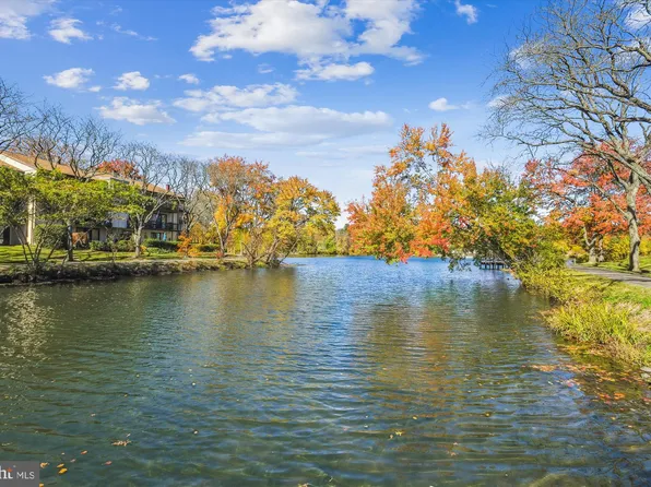 10071 Windstream Dr Unit 2, Columbia, MD 21044