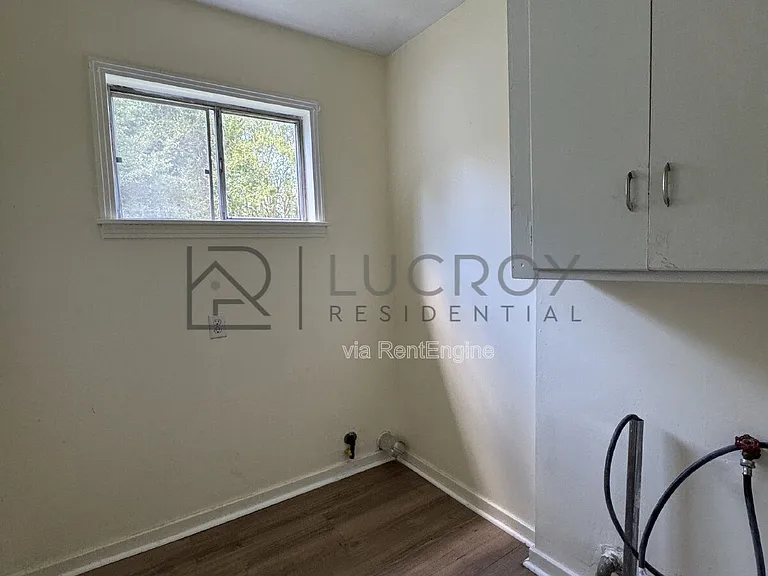 3148 Sylvester Dr — Photo 14