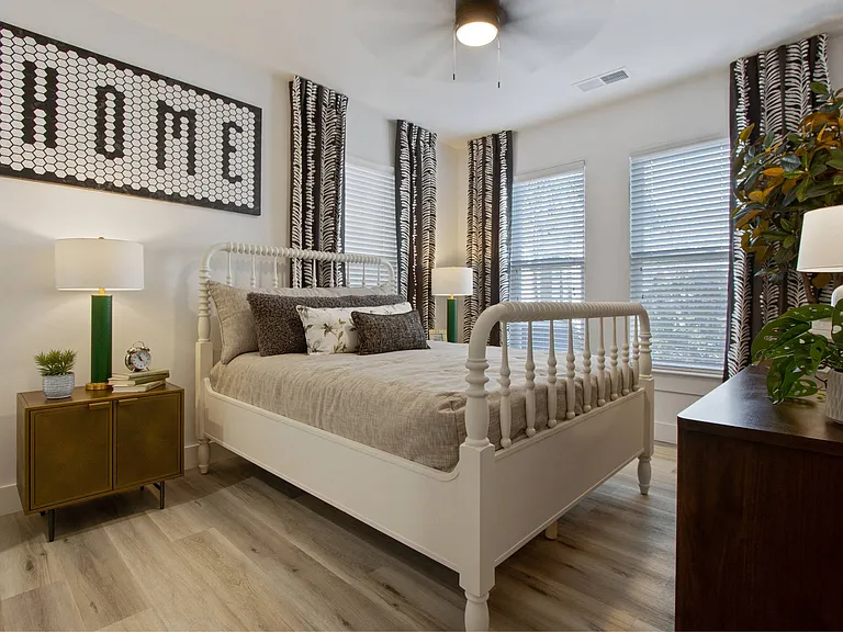 1000 West, Charleston, SC, Bedroom