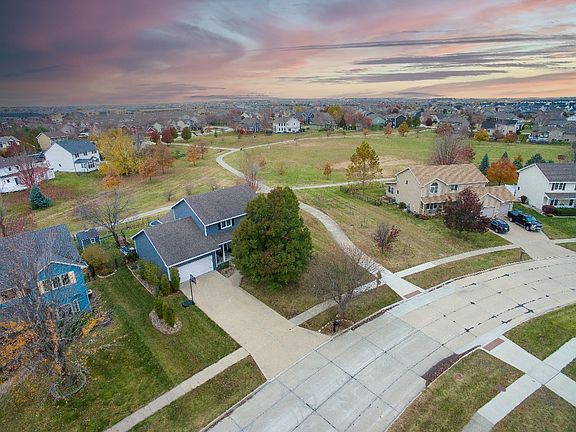2nd image of 2210 NW Park Meadows Dr