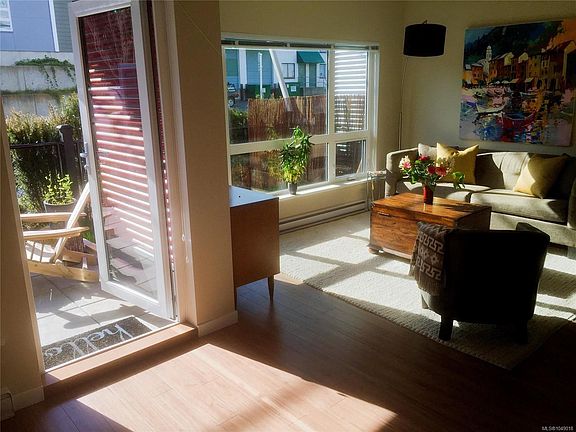 3rd image of 785 Tyee Rd #103
