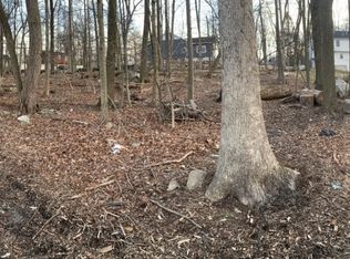 48 Mountain Rd, Hopatcong Boro, NJ 07843