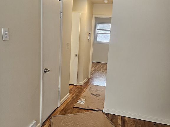 2nd image of 2026 Ackley Ave