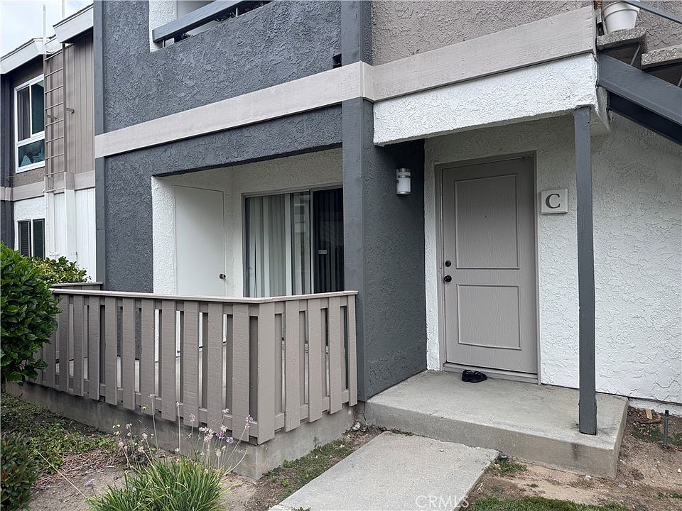 2nd image of 2871 S Fairview St Unit C