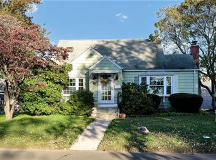 71 Hill St, East Haven, CT 06512