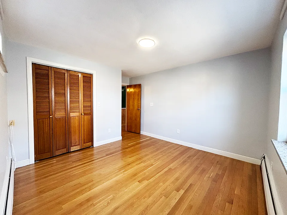 7 Commonwealth Ct #5