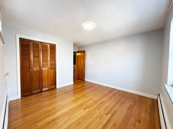 7 Commonwealth Ct, Brighton, MA
