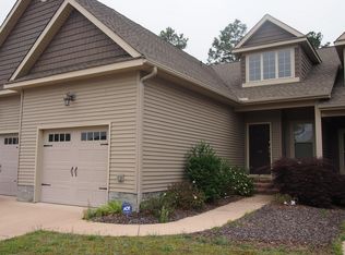 20 Cypress Cir, Southern Pines, NC 28387