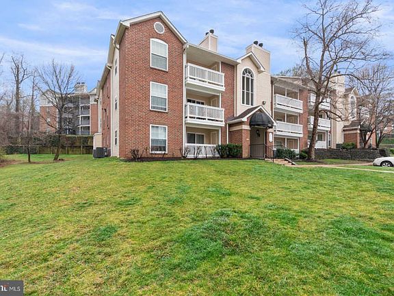 2nd image of 1521 Lincoln Way APT 103