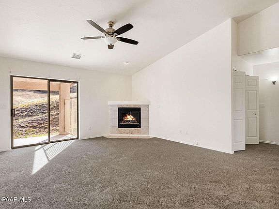 4th image of 4501 N Sheridan Ln