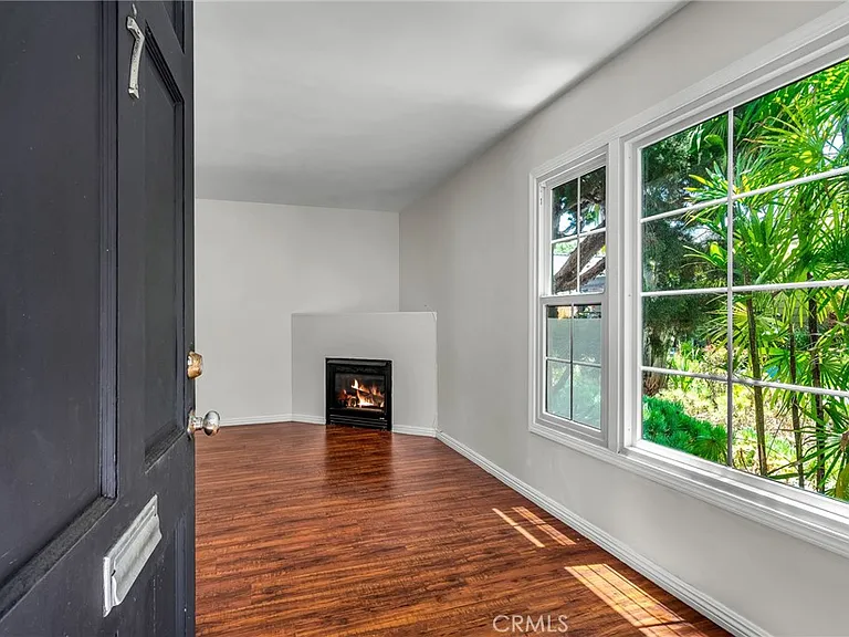 544 Glenneyre St #7 — Photo 6