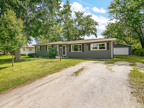 2nd image of 1274 Theresa Ln
