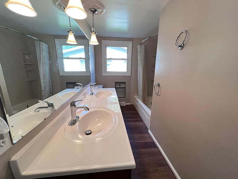 3010-3012 Okemos Dr SE — Photo 10