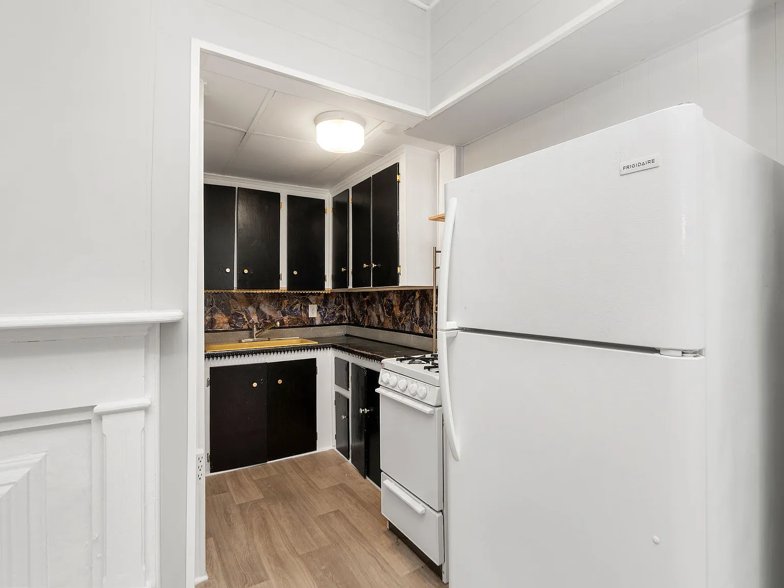 1 bed, $950 — Photo 3