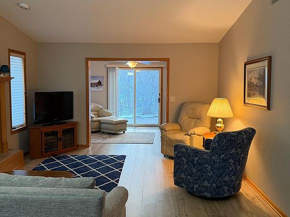 5th image of 259 Brookmoor Ln NW