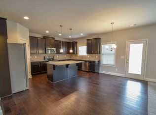 6344 Spring Cove Dr, Flowery Branch, GA 30542