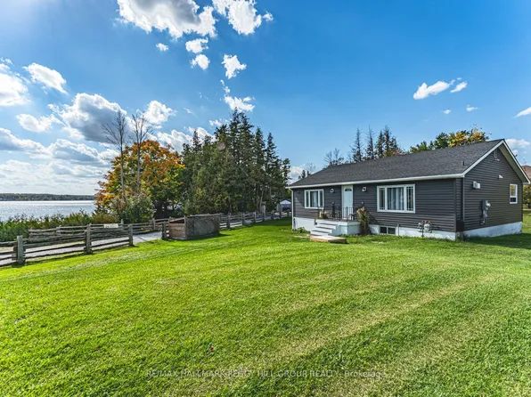 5724 & 1 Penetanguishene Rd, Springwater, ON L0L 1P0