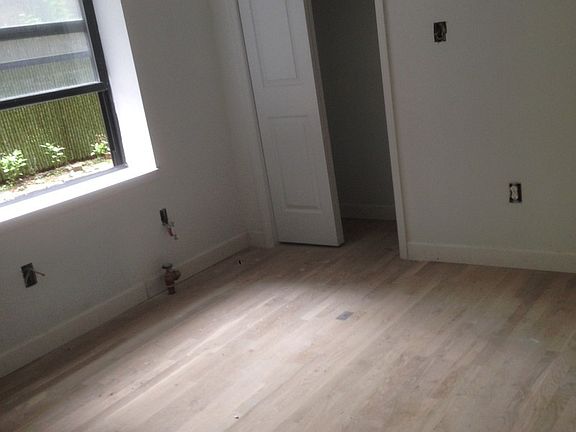 4th image of 195 Hicks St APT 1A