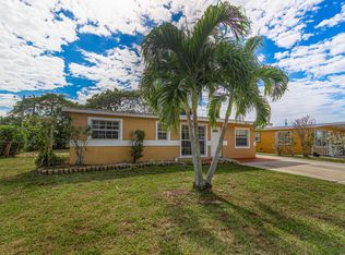 5652 S Rue Rd, West Palm Beach, FL 33415