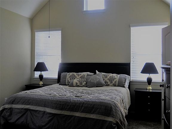4th image of 18535 Triana Bend Ln