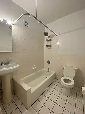 Rented by Waverly Realty Associates | media 25